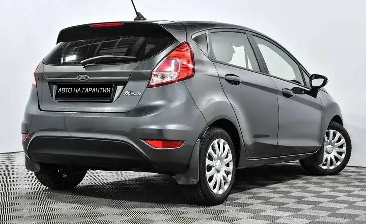 Ford Fiesta - Фото 2