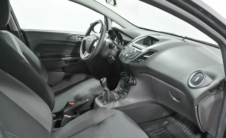 Ford Fiesta - Фото 4