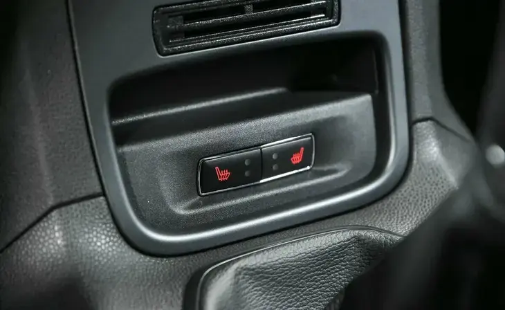 Ford Fiesta - Фото 8