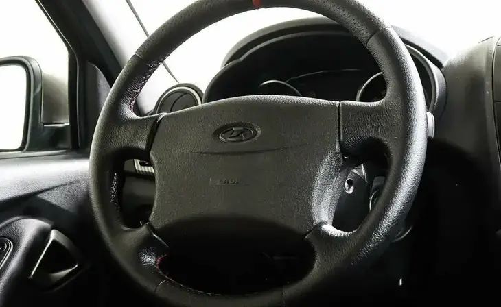 Lada Granta - Фото 10