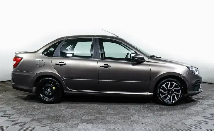 Lada Granta - Фото 3