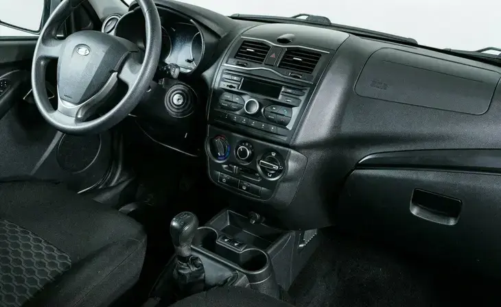 Lada Granta - Фото 4