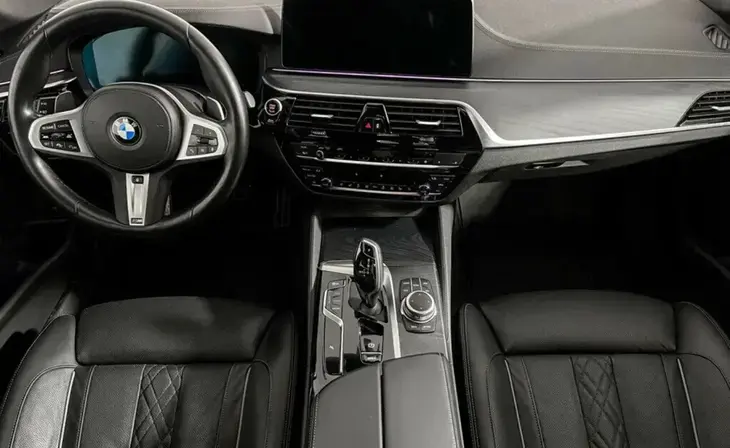 BMW 5 серии - Фото 9