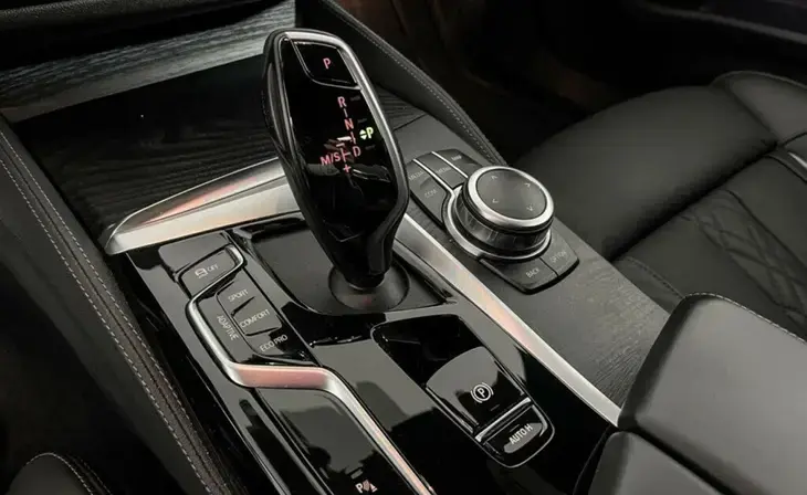 BMW 5 серии - Фото 17