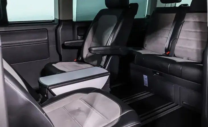 Volkswagen Multivan - Фото 10