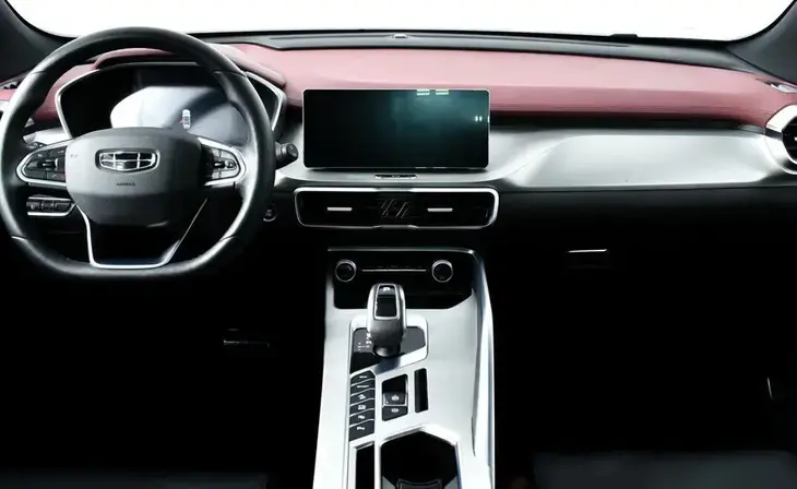 Geely Coolray - Фото 6