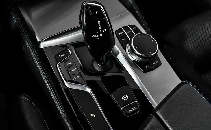 BMW 5 серии - Фото 9