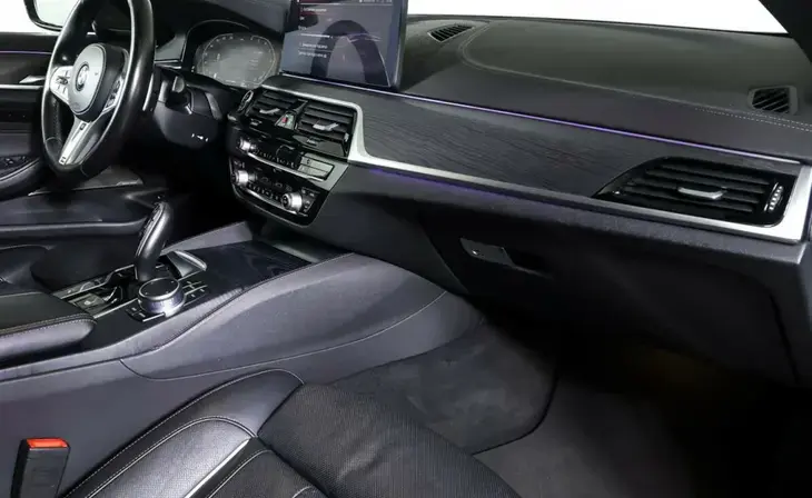 BMW 5 серии - Фото 7