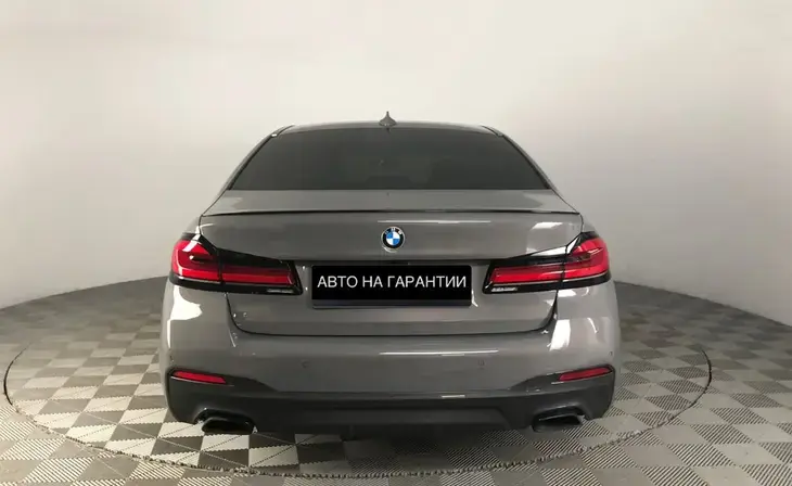 BMW 5 серии - Фото 2