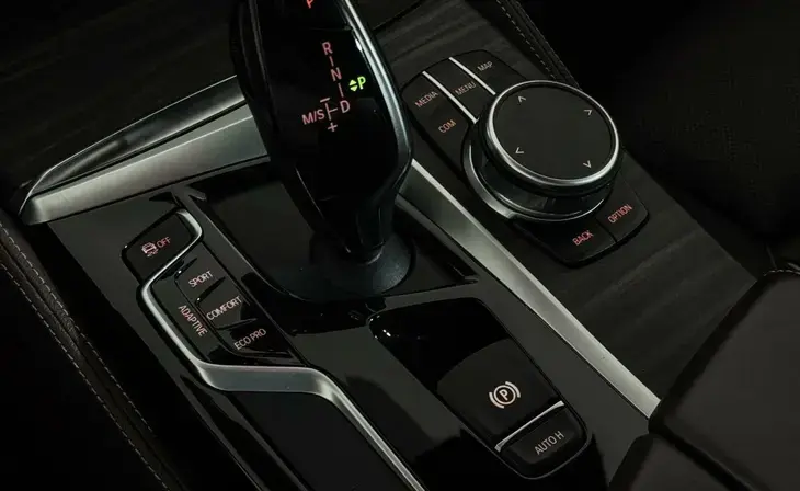 BMW 5 серии - Фото 13