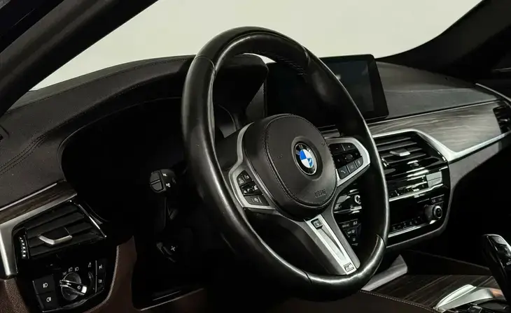BMW 5 серии - Фото 8