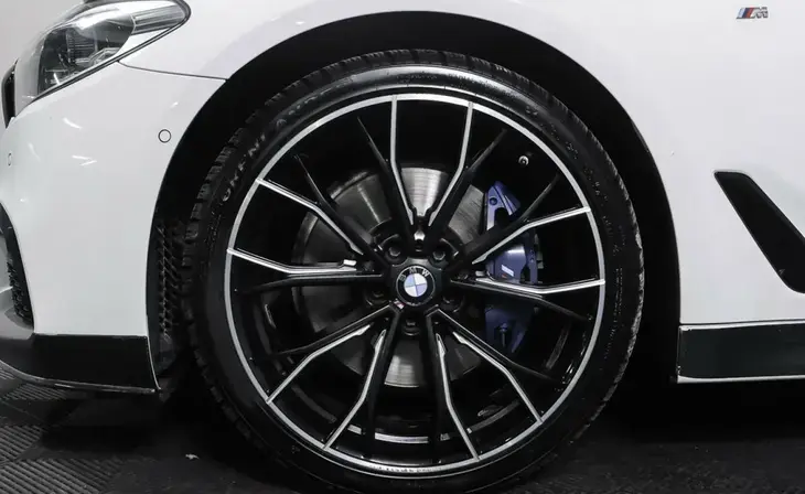 BMW 5 серии - Фото 4