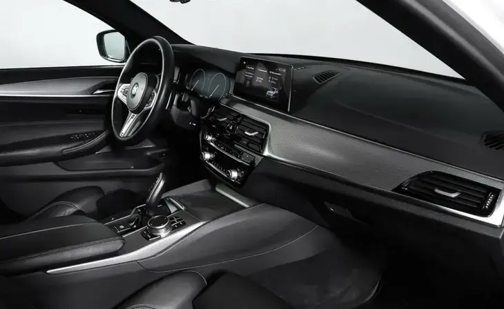 BMW 5 серии - Фото 8
