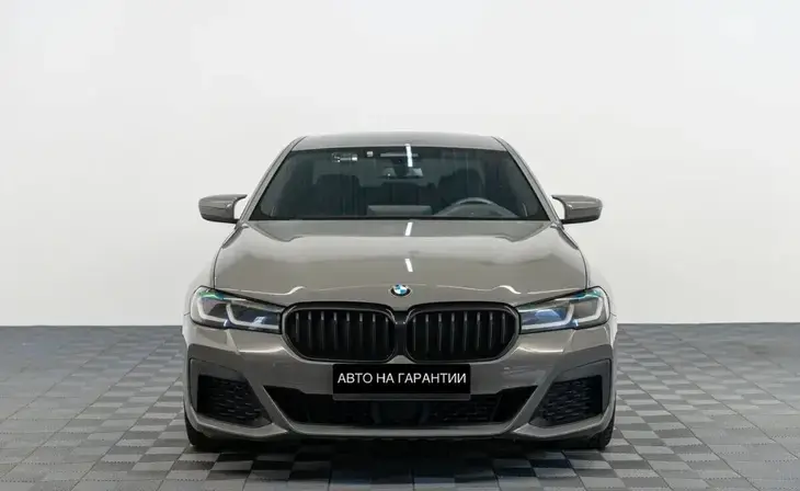 BMW 5 серии - Фото 1