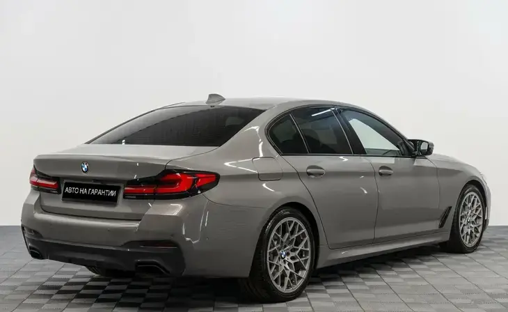 BMW 5 серии - Фото 2