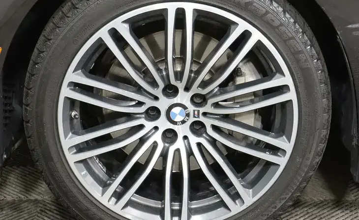 BMW 5 серии - Фото 5