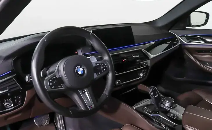BMW 5 серии - Фото 7