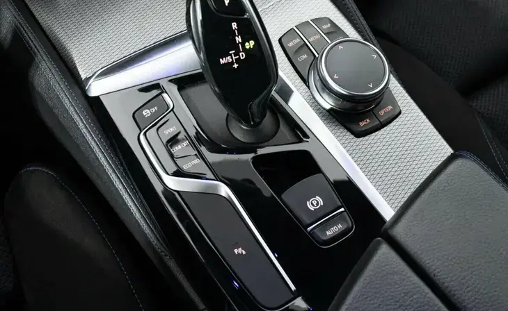 BMW 5 серии - Фото 13