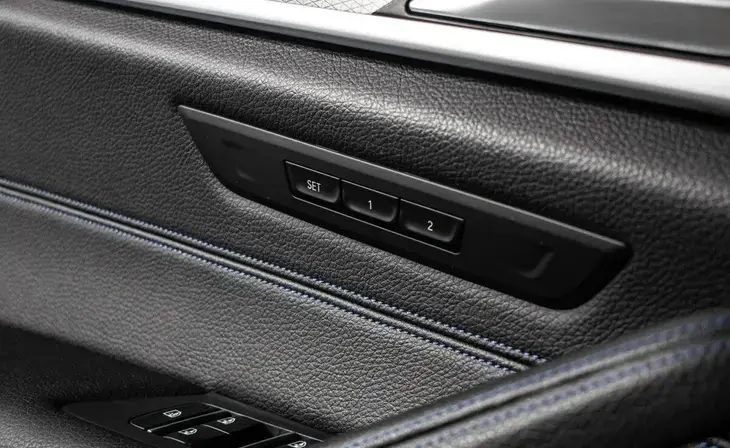 BMW 5 серии - Фото 12