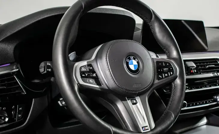BMW 5 серии - Фото 6