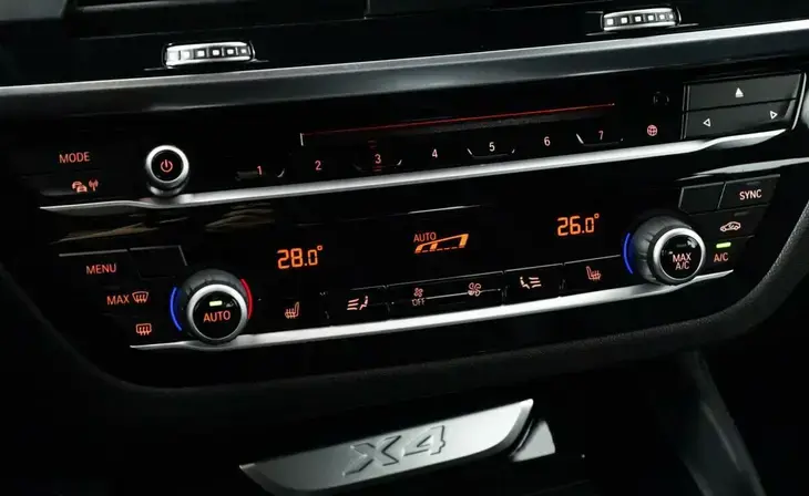 BMW X4 - Фото 15