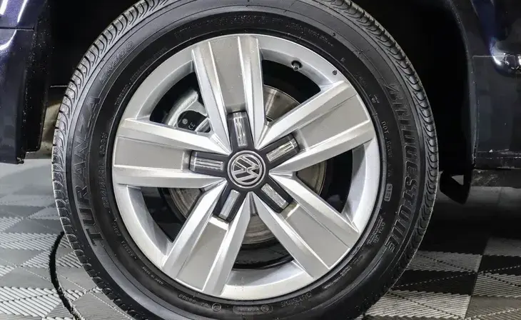 Volkswagen Multivan - Фото 4