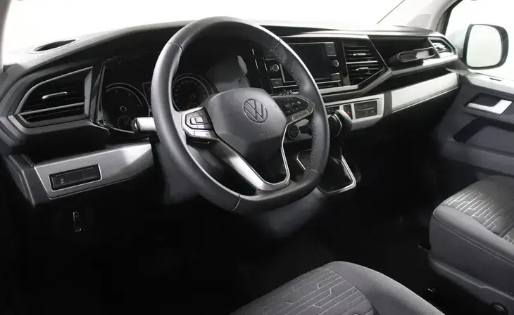 Volkswagen Multivan - Фото 5