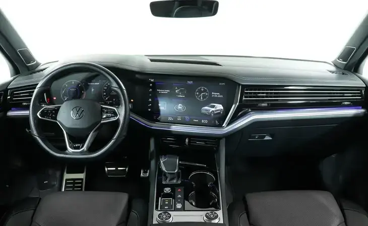 Volkswagen Touareg - Фото 7