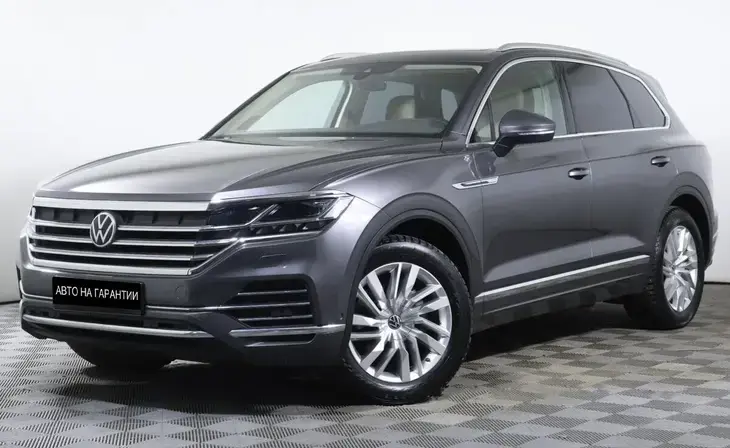 Volkswagen Touareg - Фото 0