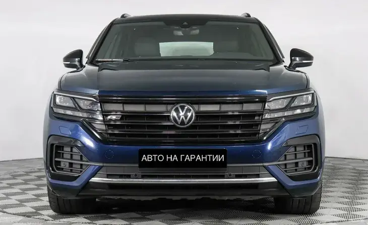 Volkswagen Touareg - Фото 1