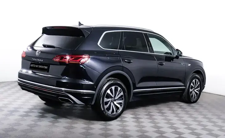 Volkswagen Touareg - Фото 2