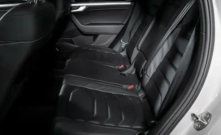 Volkswagen Touareg - Фото 8