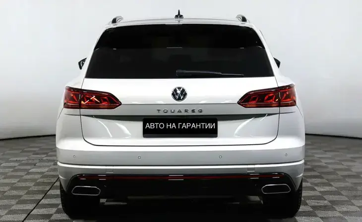 Volkswagen Touareg - Фото 3