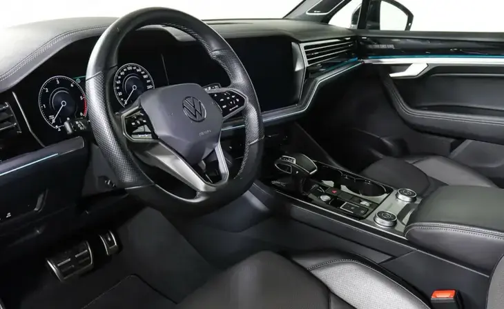 Volkswagen Touareg - Фото 6