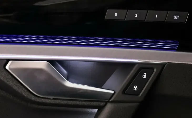 Volkswagen Touareg - Фото 14