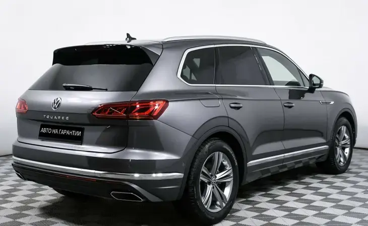 Volkswagen Touareg - Фото 2