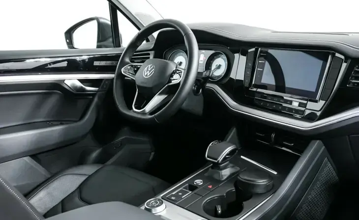Volkswagen Touareg - Фото 5