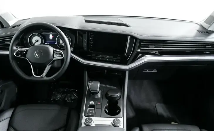 Volkswagen Touareg - Фото 7