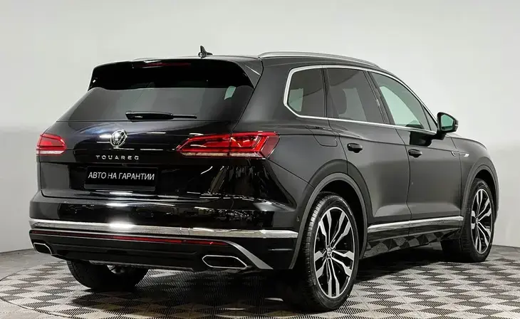 Volkswagen Touareg - Фото 2