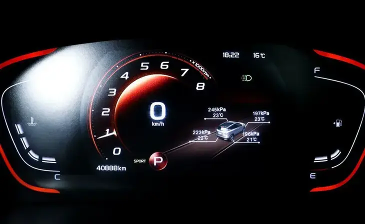 Geely Coolray - Фото 10
