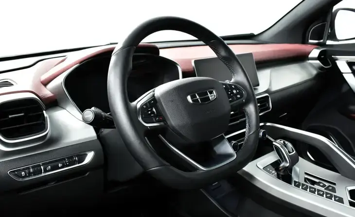 Geely Coolray - Фото 6