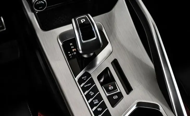Geely Coolray - Фото 13