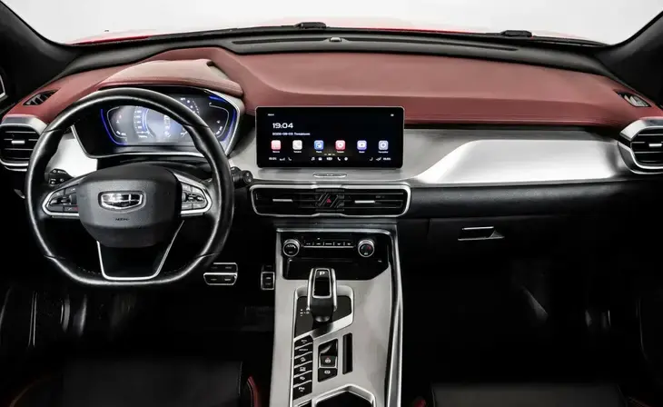 Geely Coolray - Фото 4