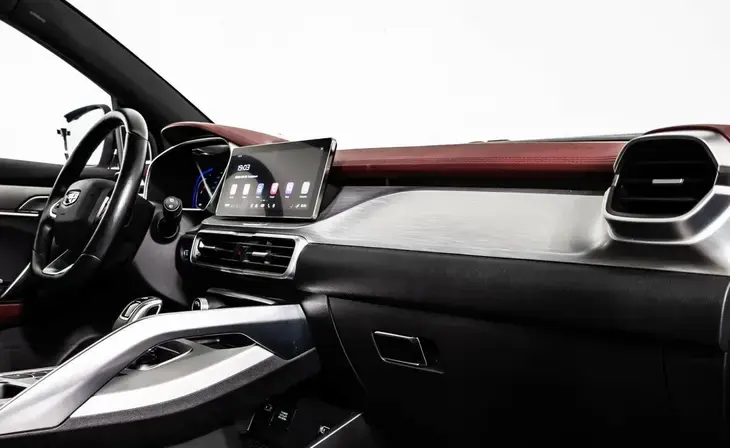 Geely Coolray - Фото 6
