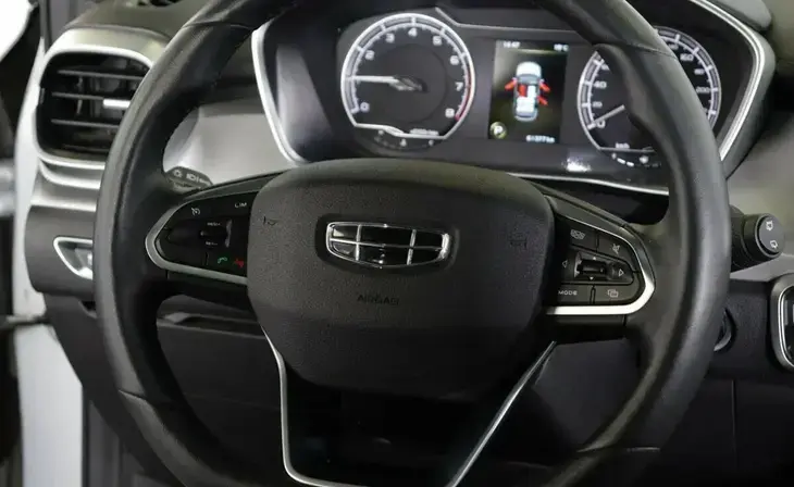 Geely Coolray - Фото 13