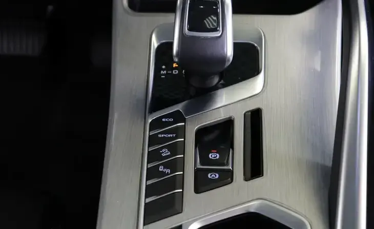 Geely Coolray - Фото 14