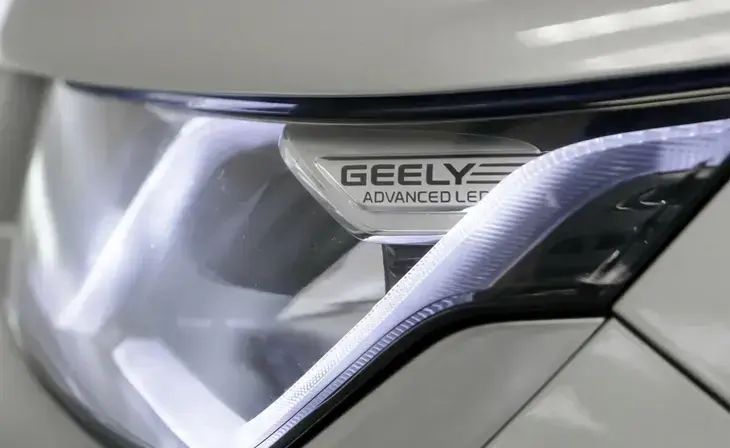 Geely Coolray - Фото 5