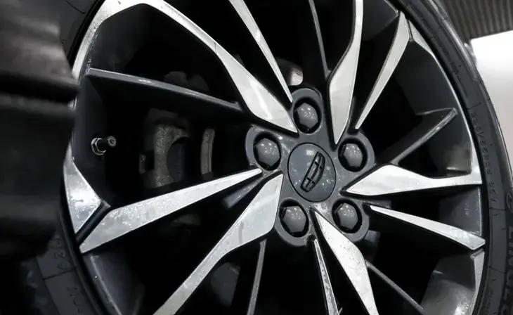 Geely Coolray - Фото 6