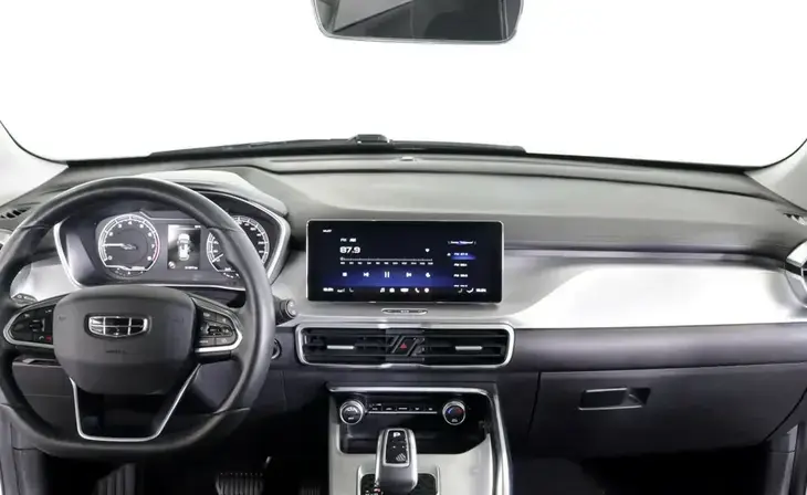 Geely Coolray - Фото 8
