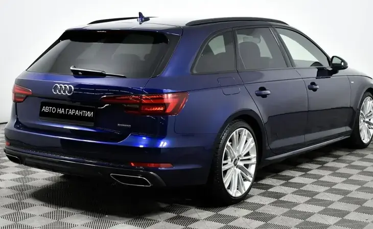 Audi A4 - Фото 1